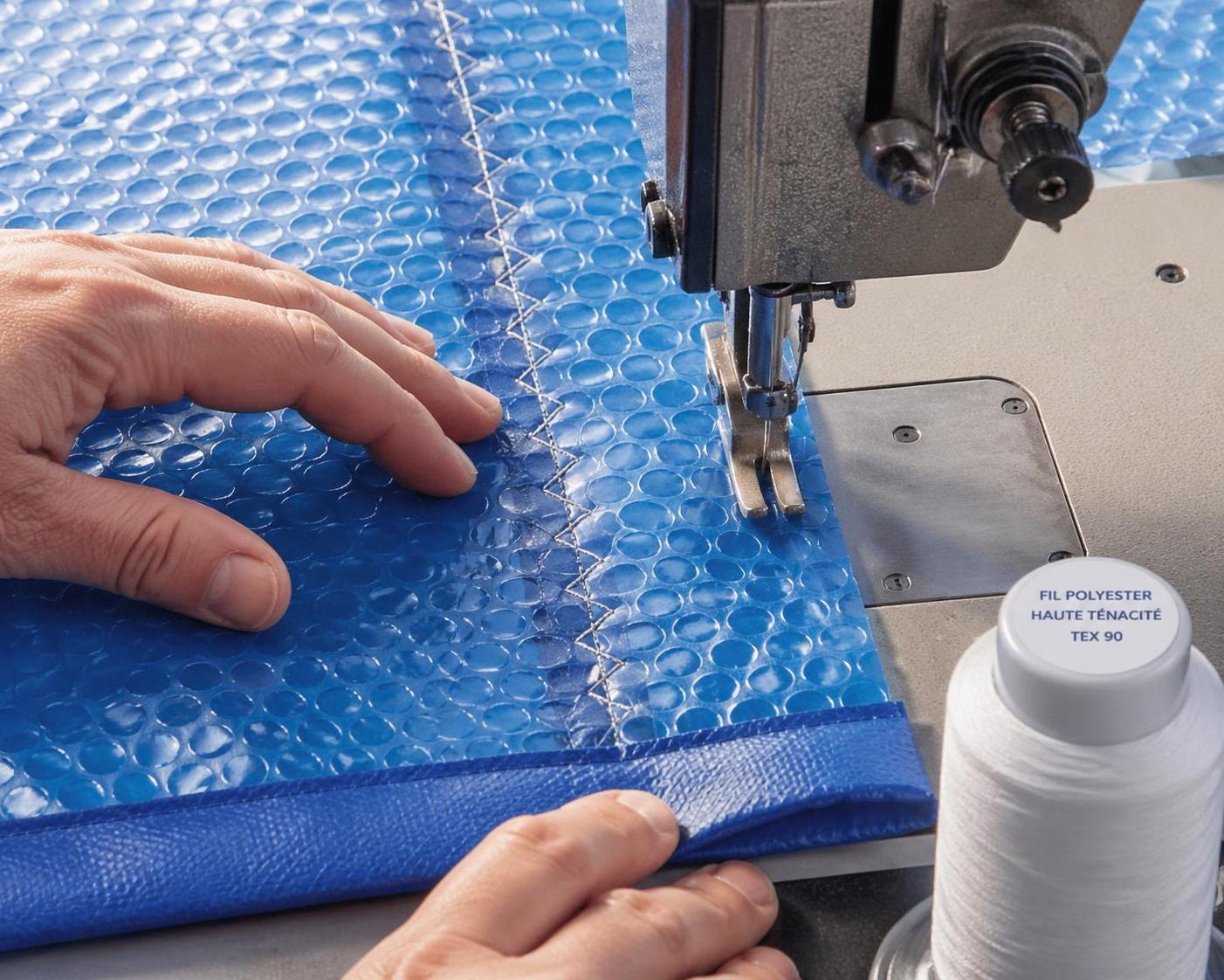 apprenez à coudre une bâche à bulle pour réparer efficacement votre piscine. adoptez le bon réflexe écologique et économique en réparant plutôt qu'en remplaçant.