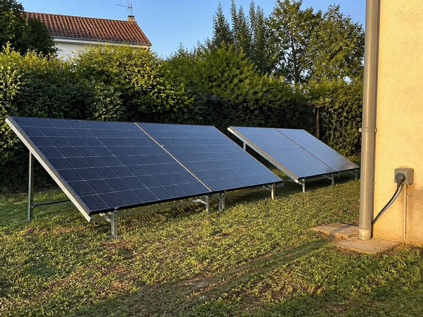 découvrez le panneau solaire plug and play 3000w, une solution simple et efficace pour produire votre propre énergie solaire sans besoin d'installateur. profitez d'une installation rapide et d'économies garanties.
